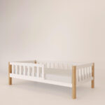 łóżko dla dziecka z barierką