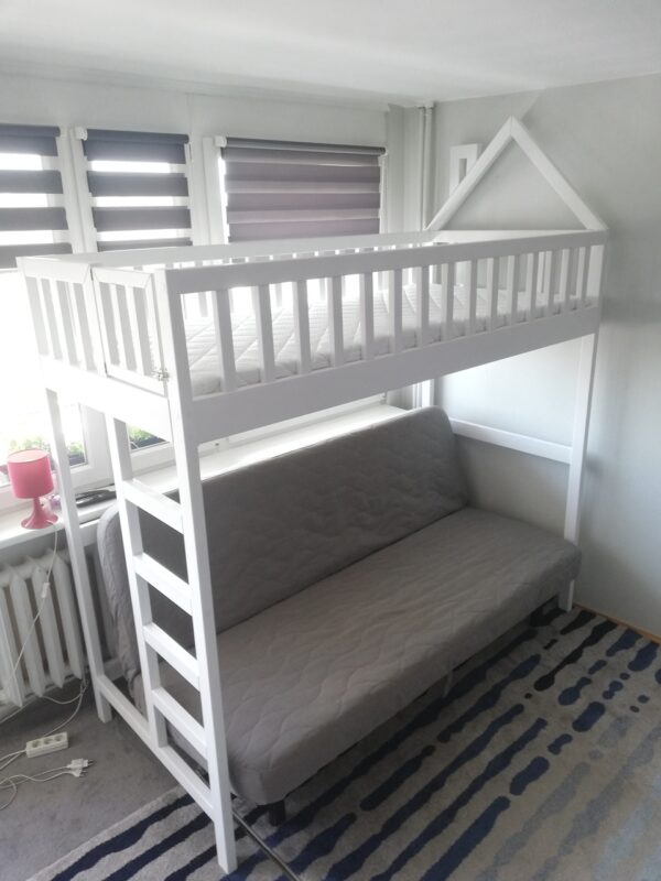 biała antresola dla dziecka domek