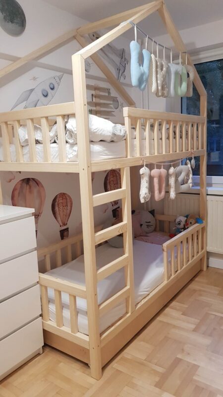 naturalne łóżko piętrowe dla dzieci domek